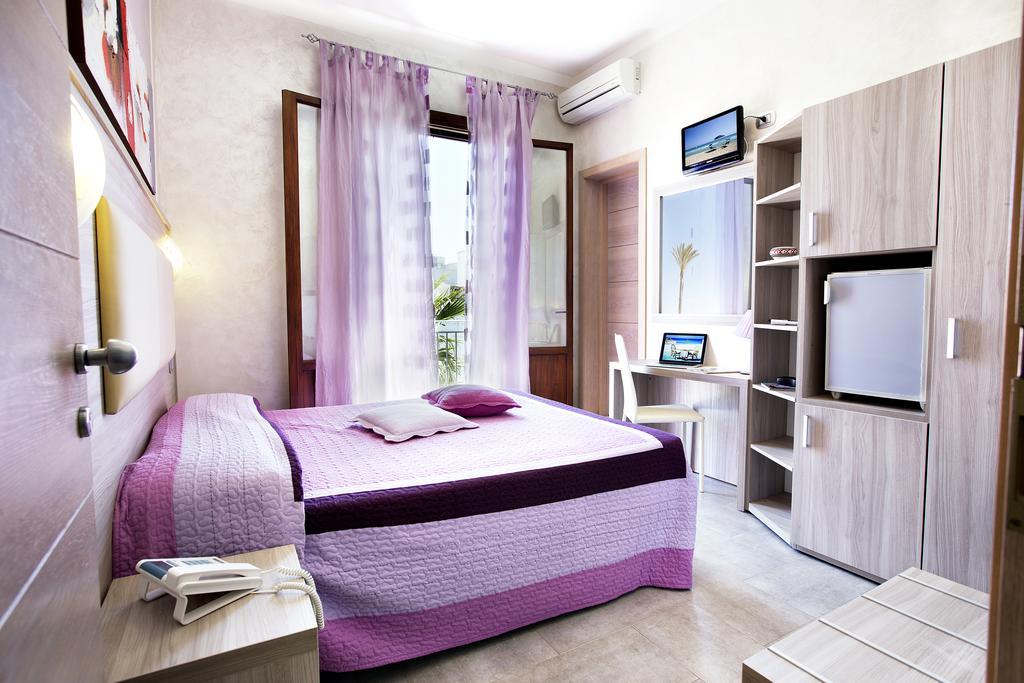 Hotel Piccolo Mondo 산비토로카포 외부 사진