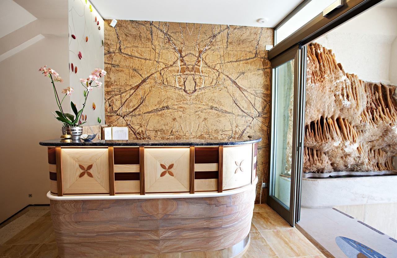 Hotel Piccolo Mondo 산비토로카포 외부 사진