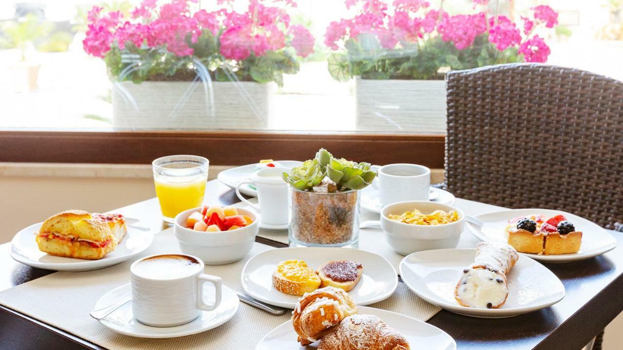 Hotel Piccolo Mondo 산비토로카포 외부 사진